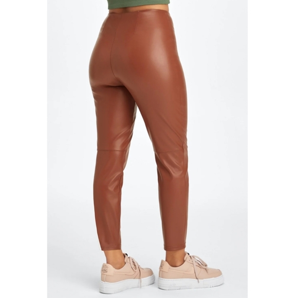 ❄️3/$25 FABLETICS Vegan Leather Legging Pants Mahogany Brown - Picture 2 of 8